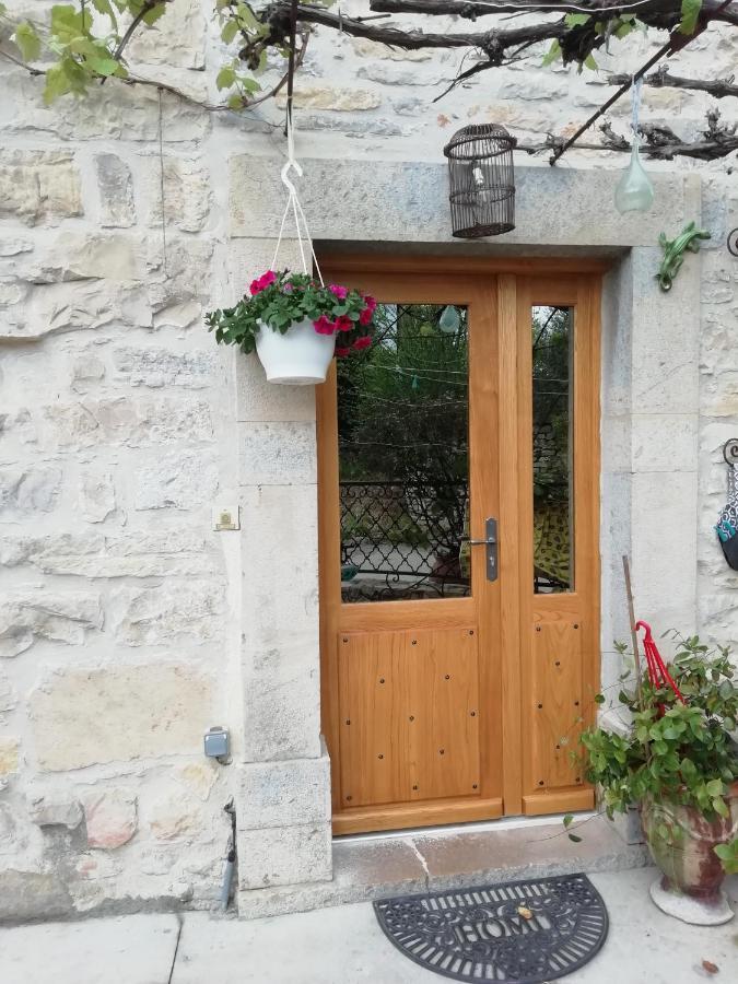Un Nid Entre Vignes Et Pierres "Pic St Loup" Bed & Breakfast Claret Luaran gambar